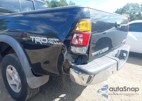 2002 Toyota Tundra Sr5 V8 из США, поврежденный, VIN 5TBBT44152S315105